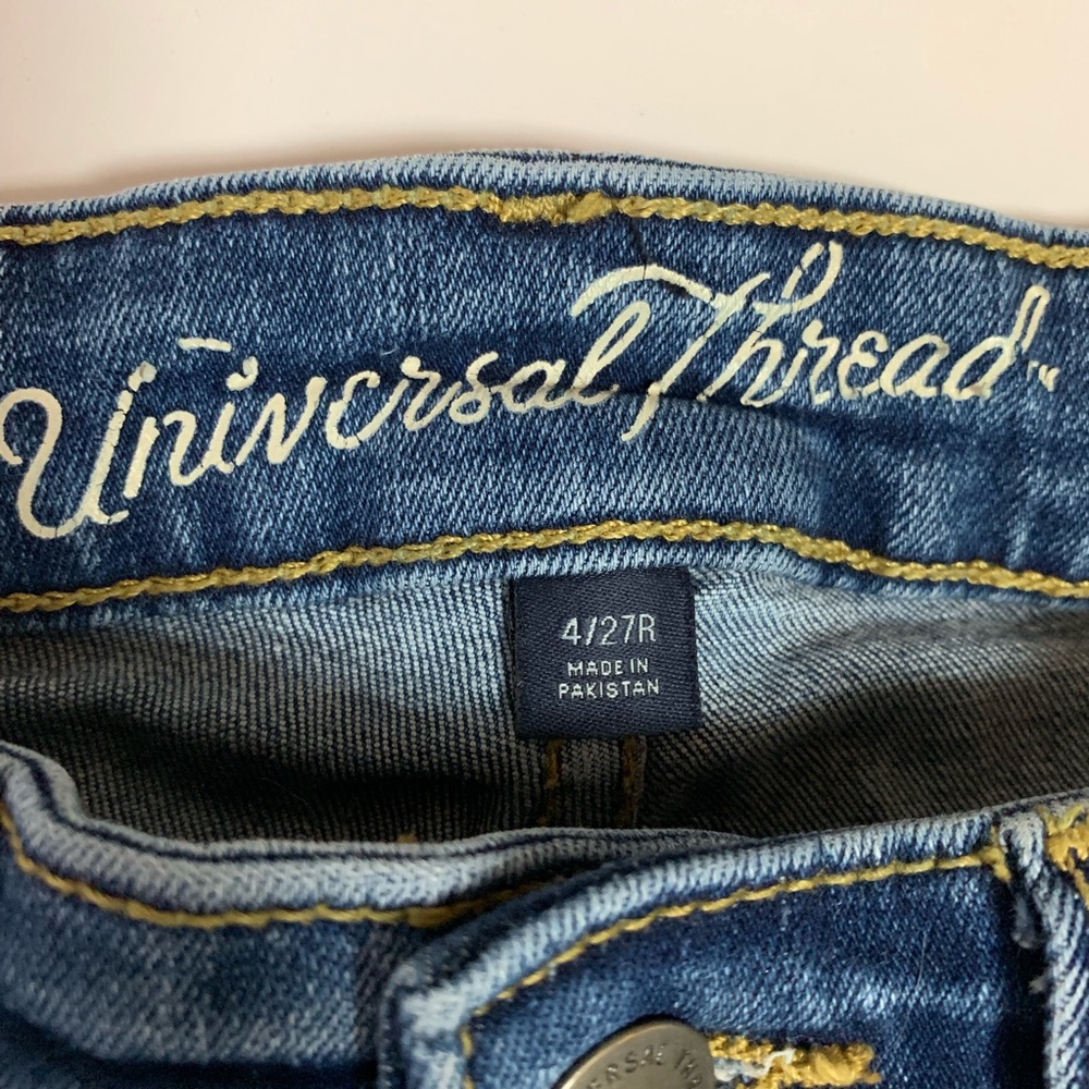 Universal Thread High-Rise Bermuda Jean Shorts - Picture 8 of 8